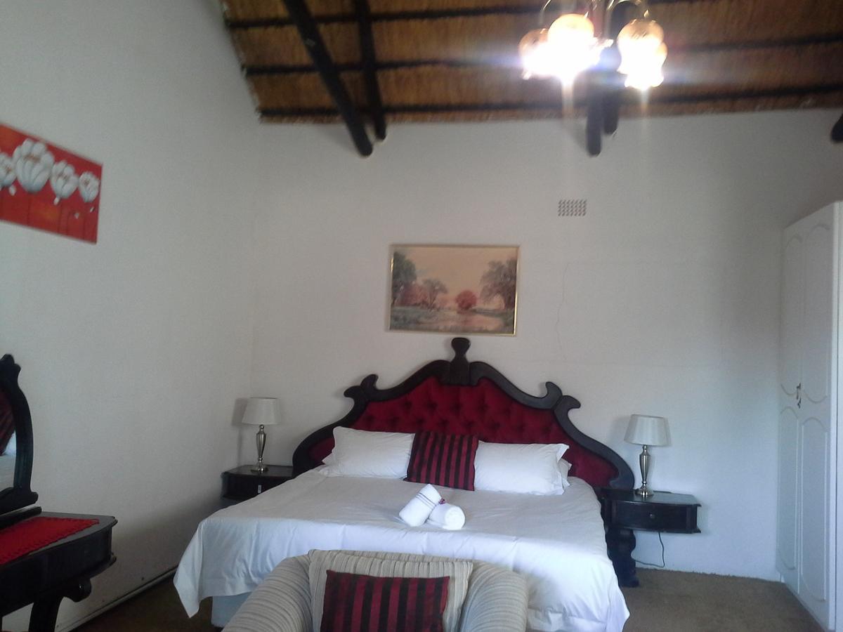 Naleli Guest House Selomas ห้อง รูปภาพ